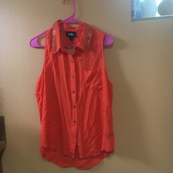 Tops - Orange buttoned top